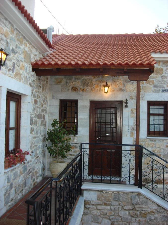 Hotel Ξενωνασ Σελινουντα Kosmás Exterior foto