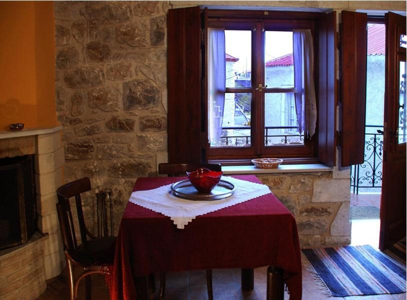 Hotel Ξενωνασ Σελινουντα Kosmás Exterior foto