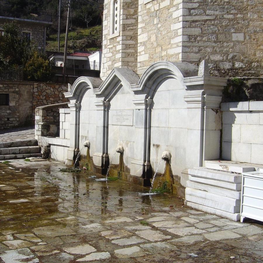 Hotel Ξενωνασ Σελινουντα Kosmás Exterior foto
